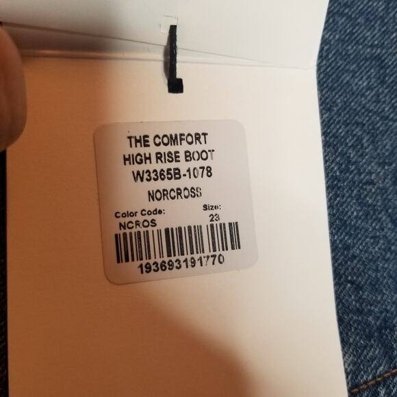 NWT GOLDSIGN Jeans Size 23 Denim The Comfort High Rise Bootcut Norcross - Picture 9 of 11